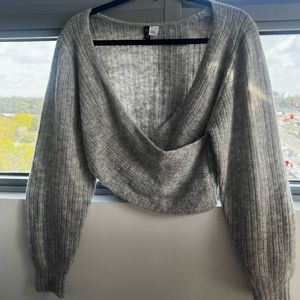 Grey cropped sweater